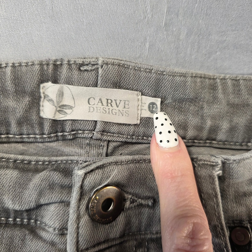 Carve Designs Gray Organic Cotton Straight Leg Raw Hem Jeans Womens Size 12 - Picture 4 of 12